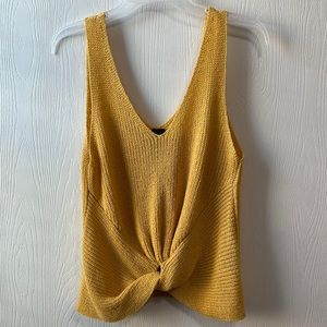 Top tank warm and comfy Size L